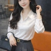 Áo sơ mi lụa trắng dài tay OXATYL M37 - Chữ in chìm thanh lịch, giảm giá 265.000 VND, giá gốc 325.950 VND 3