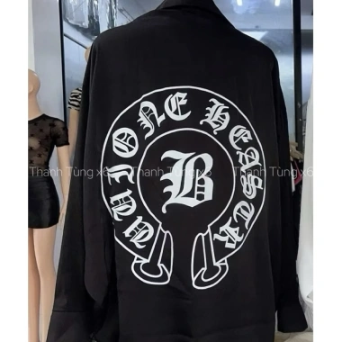 Áo sơ mi lụa unisex form rộng in chữ cá tính - áo khoác mỏng du lịch, đi chơi hottrend, giảm 21%