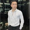 Áo sơ mi nam dài tay chất lụa họa tiết, không nhăn không xù, mềm mát 250.000₫ 2