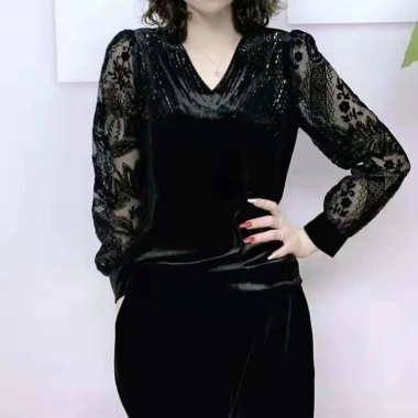 Áo sơ mi nhung mỏng xuân thu tay dài cổ chữ V thời trang nữ - Giá 201.301 VND