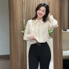 Áo sơ mi nữ bấu ly Maize công sở cổ đức đính trái tim hợp kim, vải suông mềm chống nhăn Giá 260.630₫ 8