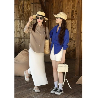 Áo sơ mi nữ công sở La Merci dài tay vải thoáng mát, thêu hình đa màu, giá 249k