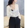 Áo sơ mi nữ dài tay lụa cao cấp, vải dày mềm rủ không nhăn, thiết kế công sở thanh lịch - 346.500₫ 2