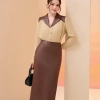 Áo sơ mi nữ dài tay ren lưới và chân váy da dài cạp cao Orchid 548.000₫ 2