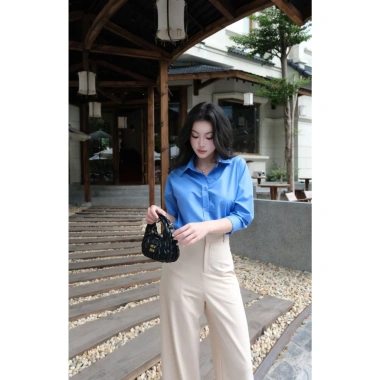 Áo sơ mi nữ GILLEE classic trơn vải Kate lụa cao cấp, thanh lịch công sở - 479k
