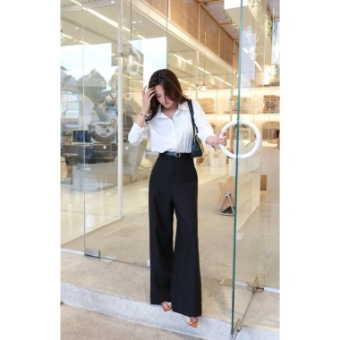 Áo sơ mi nữ GILLEE classic trơn vải Kate lụa cao cấp, thanh lịch công sở - 479k