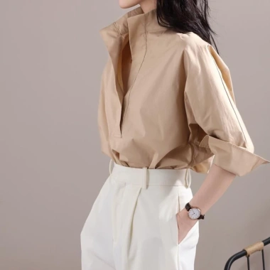 Áo sơ mi nữ IELGY dáng rộng cổ đứng nút màu trơn - Thời trang, giá 276.910₫ 4 Áo sơ mi nữ IELGY dáng rộng cổ đứng nút màu trơn - Thời trang, giá 276.910₫ 4