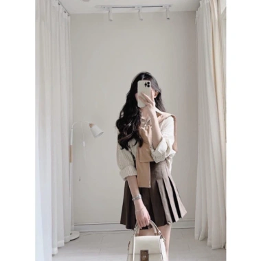 Áo sơ mi nữ kẻ unisex phong cách Hàn Quốc, form rộng, mềm mịn, kèm khăn SM04 6 Áo sơ mi nữ kẻ unisex phong cách Hàn Quốc, form rộng, mềm mịn, kèm khăn SM04 6