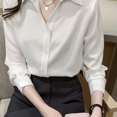 Áo sơ mi nữ lụa dài tay công sở nẹp ẩn khuy - Cao cấp, trơn, giá ưu đãi 176.400₫ 4 Áo sơ mi nữ lụa dài tay công sở nẹp ẩn khuy - Cao cấp, trơn, giá ưu đãi 176.400₫ 4