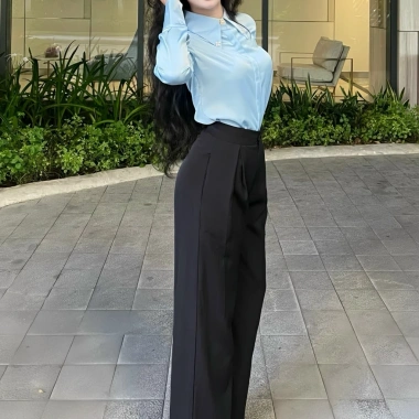 Áo Sơ Mi Nữ Lụa Đính Đá Cao Cấp – Dài tay Đen Trắng Xanh, Giá ưu đãi 245.000 VND 9 Áo Sơ Mi Nữ Lụa Đính Đá Cao Cấp – Dài tay Đen Trắng Xanh, Giá ưu đãi 245.000 VND 9