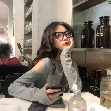 Áo sơ mi nữ slim-fit tay dài thun mềm mại – Giá chỉ 87.287đ, phong cách influencer