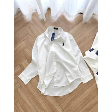 Áo sơ mi nữ thêu ngựa basic chất lụa Hàn chống nhăn dày mịn mát – đi làm, đi chơi, đi học – 158.000đ 3 Áo sơ mi nữ thêu ngựa basic chất lụa Hàn chống nhăn dày mịn mát – đi làm, đi chơi, đi học – 158.000đ 3