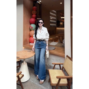 Áo sơ mi nữ trắng họa tiết thêu công sở giảm giá Vyan store 150.000 VND 3