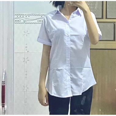 Áo sơ mi nữ trắng tay ngắn, tay lỡ - Vải Kate cấp 1-3, vạc bầu, giá 89.000 VND