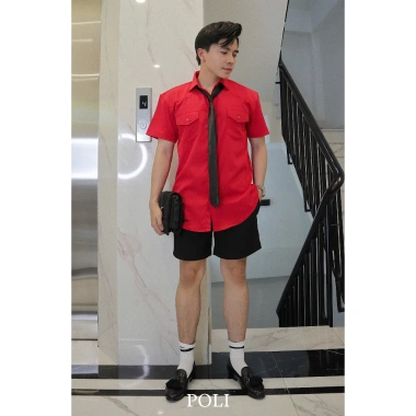 Áo sơ mi POLI tay ngắn form rộng chất liệu kaki, thoải mái, giá 600.000 VND