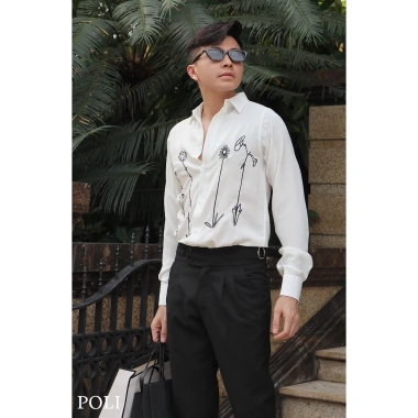Áo sơ mi POLI thêu hình sắc nét – thiết kế công sở thời trang, chỉ 375.000₫