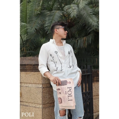 Áo sơ mi POLI thêu hình sắc nét – thiết kế công sở thời trang, chỉ 375.000₫ 7 Áo sơ mi POLI thêu hình sắc nét – thiết kế công sở thời trang, chỉ 375.000₫ 7