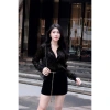 Áo sơ mi tay dài phối nhung MQ Boutique, họa tiết xích tròn, nền đen mềm – Giá ưu đãi 218.700₫ 2