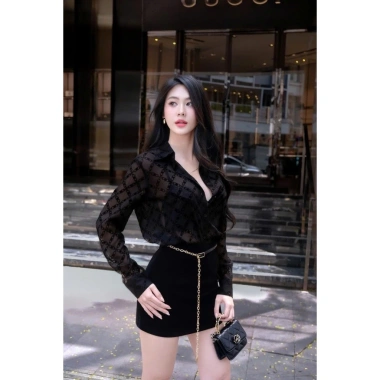 Áo sơ mi tay dài phối nhung MQ Boutique, họa tiết xích tròn, nền đen mềm – Giá ưu đãi 218.700₫