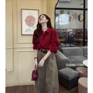 Áo sơ mi thô tay dài dáng rộng màu đỏ trơn, thêu tag nhỏ Qcl1 - giảm giá 18% 2