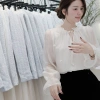 Áo sơ mi tơ be cổ V voan bèo, thắt dây nơ, tay bồng đính hoa QC - ulzzang tiểu thư Hàn 3
