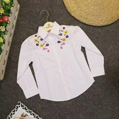 Áo sơ mi trắng bé gái size 16-33kg thiết kế thời trang, giảm 22% chỉ 65.400 VND 3