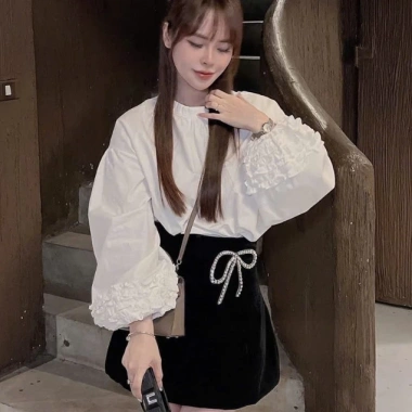Áo sơ mi trắng cổ tròn tay bèo oversize thời trang nữ tính - giảm giá 22% chỉ 135k
