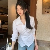 Áo Sơ Mi Trắng Dài Tay Cổ V Không Đồng Đều Thiết Kế Xinh Xắn Thời Trang 195.840 VND