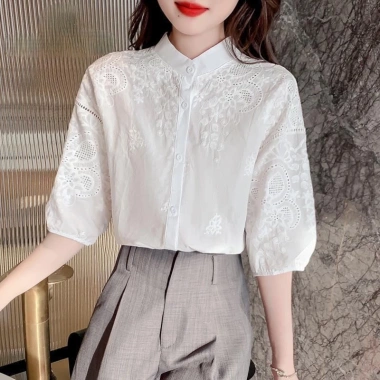 Áo sơ mi trắng dáng rộng cotton thêu họa tiết – Thời trang Hàn Quốc nữ, giá ưu đãi 286.286₫