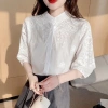 Áo sơ mi trắng dáng rộng cotton thêu họa tiết – Thời trang Hàn Quốc nữ, giá ưu đãi 286.286₫ 8