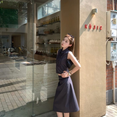 Áo sơ mi xếp li ren xám đậm, vest và váy nữ, bộ đồ mùa hè giá 95.016 VND