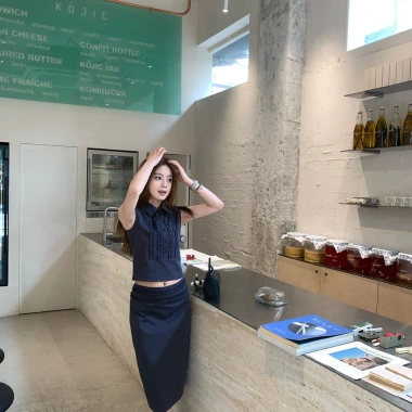 Áo sơ mi xếp li ren xám đậm, vest và váy nữ, bộ đồ mùa hè giá 95.016 VND 8 Áo sơ mi xếp li ren xám đậm, vest và váy nữ, bộ đồ mùa hè giá 95.016 VND 8