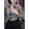 Áo Sơmi sọc to nữ dài tay form ôm chất thô Suongg Women giá 289.000 VND 10