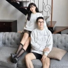 Áo Sweater Nam Nữ 2.025 RTOML 320GSM Chữ Tinh Xảo Thiết Kế Tối Giản Cao Cấp Giá 119.999₫ 3