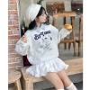 Áo sweater nỉ bông Cream boxy dáng lửng nam nữ – Cổ tròn RTOML, hot 2.025, giảm 21% 119.999₫