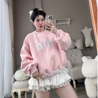 Áo Sweater Nữ Form Boxy Thêu Chữ Min Dễ Thương Năng Động - Giá 169.750₫, Phối Đồ Đi Học, Chơi, Café