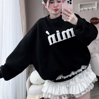 Áo Sweater Nữ Form Boxy Thêu Chữ Min Dễ Thương Năng Động - Giá 169.750₫, Phối Đồ Đi Học, Chơi, Café