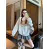 Áo Sweater Nữ Vừa Phối Charm Nút Cổ Nỉ Bông Ấm Áp In Hình Gấu TP89 159.500 VND 4