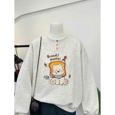 Áo Sweater Nữ Vừa Phối Charm Nút Cổ Nỉ Bông Ấm Áp In Hình Gấu TP89 159.500 VND 6