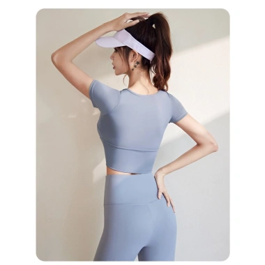 Áo Tập Gym Croptop Nữ Cộc Tay Thun Lạnh Co Giãn 4 Chiều Dáng Ôm, Thấm Hút Mồ Hôi - Giá 225.000đ