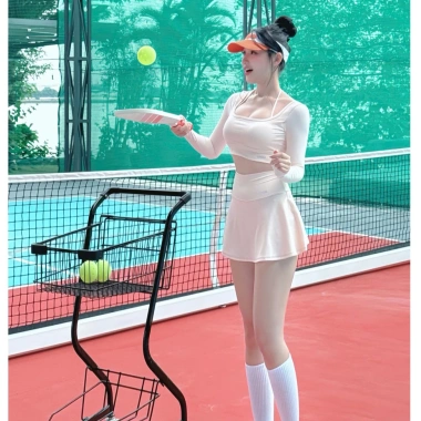Áo Tập Gym Yoga Nữ UNIQ Cool Peel Tay Dài Xỏ Ngón Thoáng Mát Co Dãn Giá chỉ 308.000₫ 8
