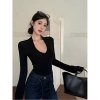 Áo thu đông dài tay nữ cổ V ôm body sexy, tôn dáng, mềm mịn QCCC NGOMINH SP355 79.000 VND 3