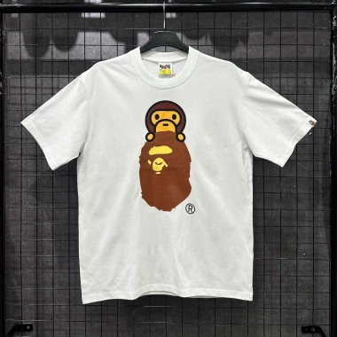 Áo Thun A Bathing Ape – Nhiều Màu, Giá Gốc 1.161.000, Giảm còn 900.000 VNĐ 5