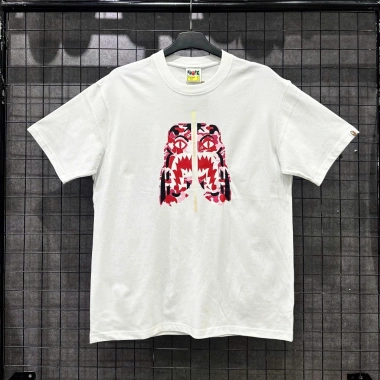 Áo Thun A Bathing Ape – Nhiều Màu, Giá Gốc 1.161.000, Giảm còn 900.000 VNĐ 10