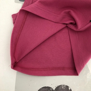 Áo Thun Ba Lỗ Bé Gái Cổ Tròn Dáng Ôm Cotton Co Giãn Mềm Mịn Thoáng Mát 70.000₫ 9 Áo Thun Ba Lỗ Bé Gái Cổ Tròn Dáng Ôm Cotton Co Giãn Mềm Mịn Thoáng Mát 70.000₫ 9
