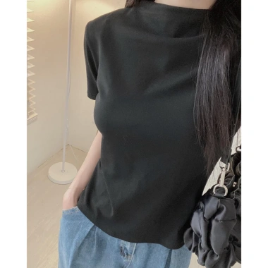 Áo thun cao cổ tay ngắn form ôm body, basic, giảm giá 75.000đ - Giá gốc 97.500đ