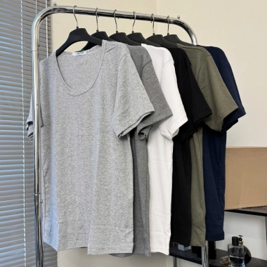 Áo Thun Cổ Rộng Nam Nữ Basic Cotton Tay Ngắn Slimfit Đen Trắng Giá 105k
