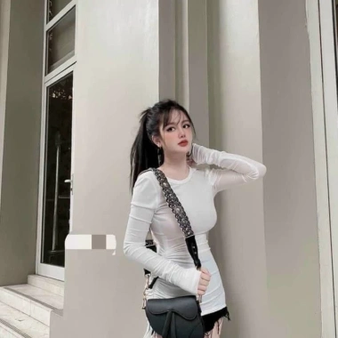 Áo thun cổ tròn rút dây 1 bên cá tính - Giá chỉ 103.500 VND, giảm đến 20% 2
