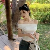 Áo thun dáng ngắn siêu co giãn trễ vai ôm body nữ phong cách Hàn Quốc hottrend mùa hè – giá chỉ 109.000₫ NGOMINH SP140 9
