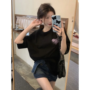 Áo thun Đen Hàn Quốc nữ oversize 100% cotton nơ in hình cô tròn - Giá 69.000đ